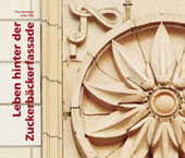 Cover des Buches 'Leben hinter der Zuckerbäckerfassade'